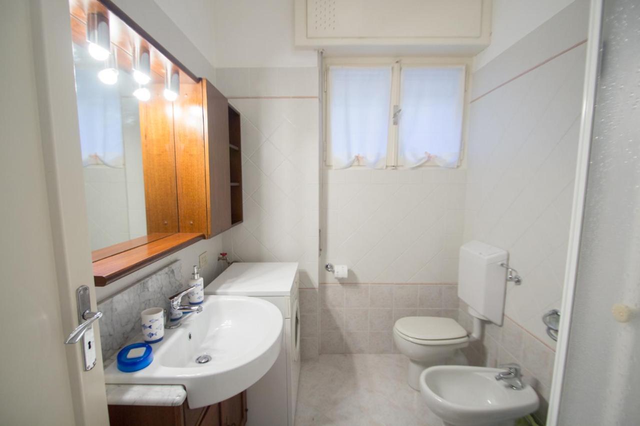 Grande Bilocale Con Giardino E Posto Auto Privato Comodo Al Mare Varazze Kültér fotó